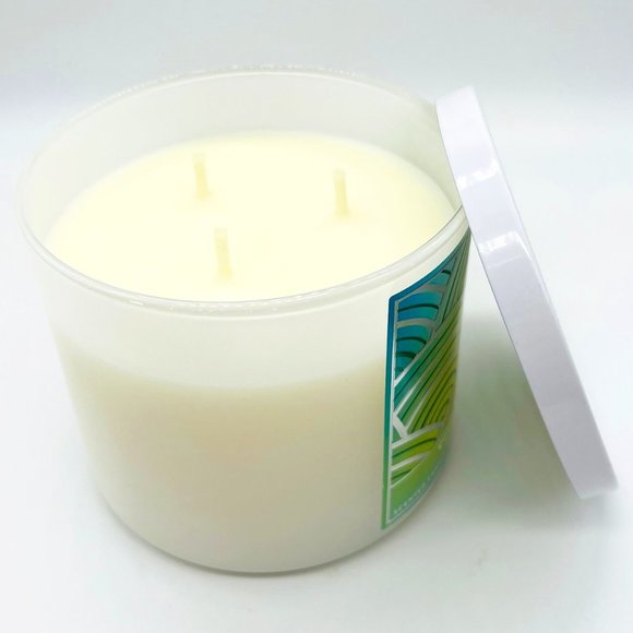BBW Vivid Emerald 3-Wick Candle - Picture 2 of 3